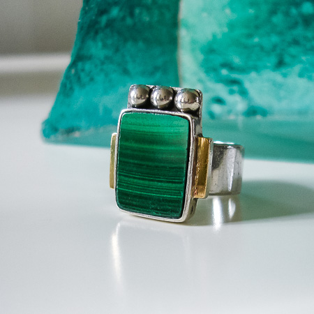 Despres - silver ring with 18ct gold shoulders inset with a rectangular cut malachite